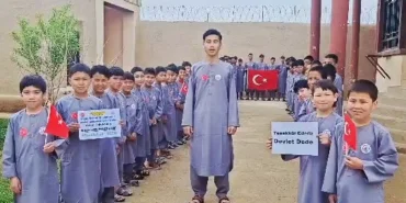 Afgan-Yetim-Cocuklardan-8220Devlet-Dede8221ye-Duygusal-Bayram-Tesekkuru-featured