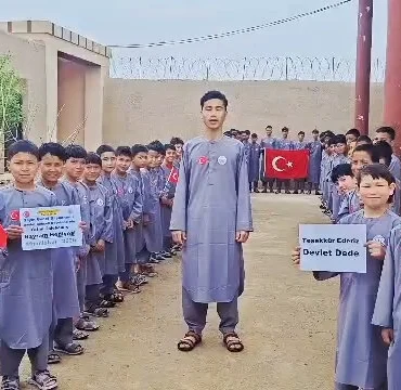 Afgan-Yetim-Cocuklardan-8220Devlet-Dede8221ye-Duygusal-Bayram-Tesekkuru-featured