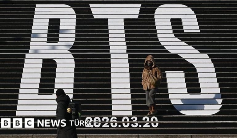 BTS-Askerlik-Sonrasi-Ilk-Konseriyle-Seul8217de-Sahneye-Donuyor-featured