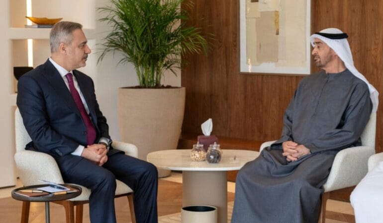 Bakan-Fidan-BAE-Devlet-Baskani-Seyh-Al-Nahyan-ile-Gorustu-featured