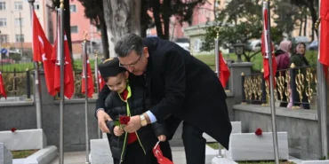 Baskan-Genc-Canakkale-Bir-Milletin-Dirilis-Simgesi-featured