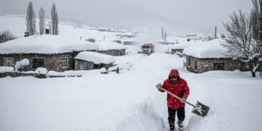 Bayburtta-21-Martta-Bahar-Yerine-Kis-2-Metre-Kar-Ortusu-gemini