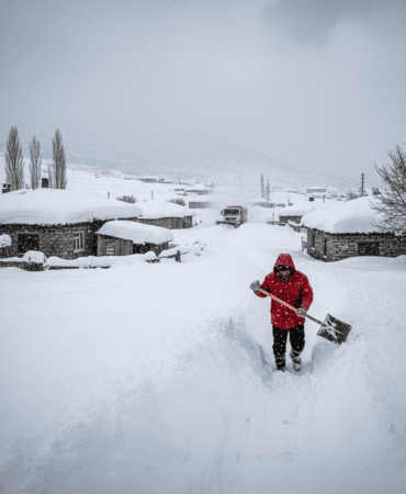 Bayburtta-21-Martta-Bahar-Yerine-Kis-2-Metre-Kar-Ortusu-gemini