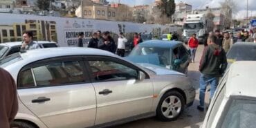 Besni8217de-Zincirleme-Trafik-Kazasi-6-Kisi-Yaralandi-featured