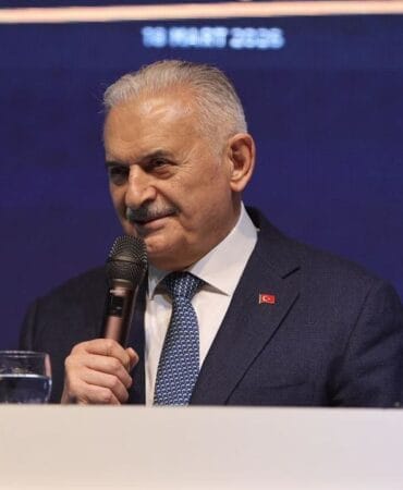 Binali-Yildirim-Erdogan-Milletimizi-Kaos-ve-Belirsizlikten-Koruyor-featured