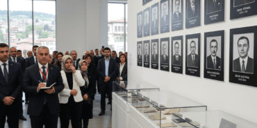 Bursa-Sehit-Turk-Diplomatlarin-Anisini-Ozel-Bir-Sergiyle-Yasatiyor-gemini