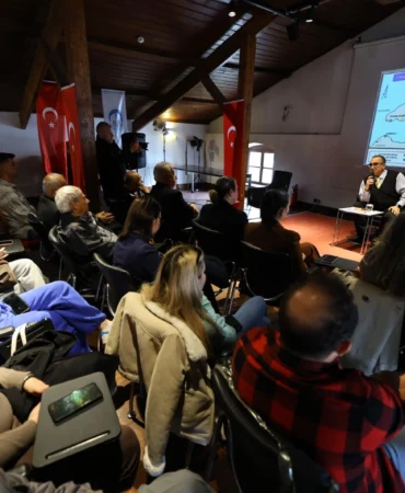 Canakkale-Zaferi-Tarihin-Akisini-Degistiren-Miras-Selcuk-Efes8217te-featured