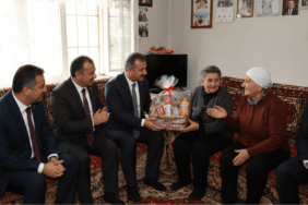 Gebzede-Bayram-Oncesi-Kamu-Gorevlilerine-Vefa-Ziyareti-gemini