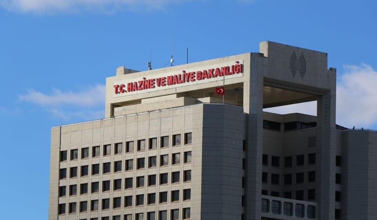 Hazineye-Ait-54-Tasinmaz-14-Ilde-Ozellestirme-Kapsamina-Alindi-featured