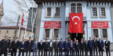 Kayseri-Buyuksehir8217den-Canakkale-Sehitlerine-111.-Yil-Anmasi-Birlik-Vurgusu-featured