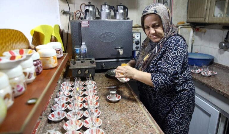 Turkiye-Ekonomisine-22-Milyon-Esnaftan-Guclu-Katki-featured