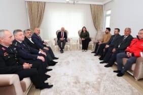 Vali-Varol-Sehit-Ailesine-Ramazan-Bayrami-Ziyaretinde-Devlet-Destegini-Vurguladi-featured