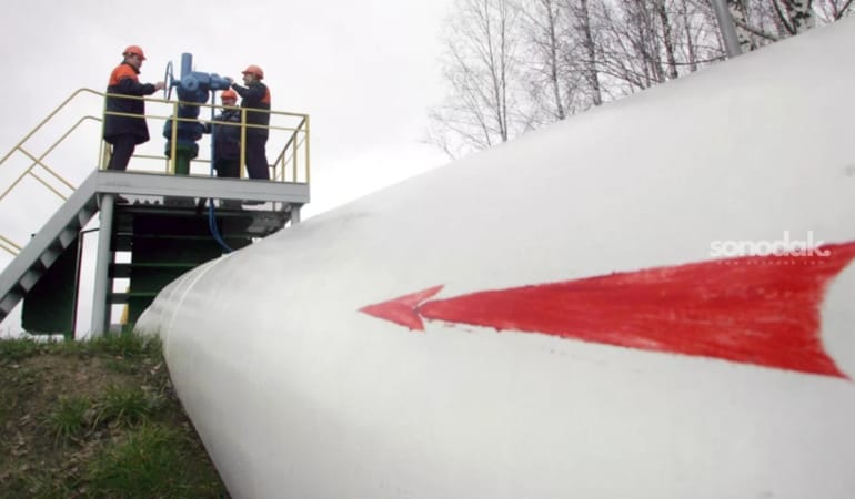ab-enerji-komiseri-ab-drujba-petrol-hattindaki-sevkiyatin-yeniden-baslamasina-destek-vermeye-hazir-D3F5WAwx.jpg