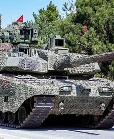 altay-tankini-bosuna-mi-yapiyoruz-iste-prof-dr-yalcintas-ve-selcuk-bayraktar-arasinda-gecen-uOdxq7wp.jpg