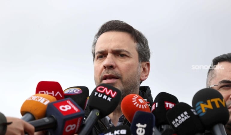 bakan-bayraktar-acikladi-dogal-gaz-ve-elektrige-zam-gelecek-mi-2R7qqzIW.jpg