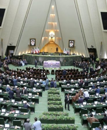iran-meclisi-nptden-cekilmeyi-degerlendiriyor-aVGs1Hqz.jpg