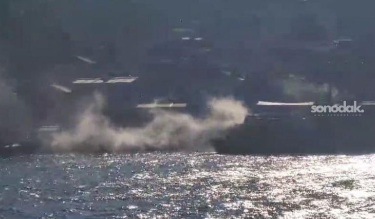 istanbul-bogazinda-yangin-gezi-vapuru-alevler-icinde-kaldi-tnO5bJwY.jpg
