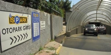 istanbulda-ispark-otopark-ucretlerine-yuzde-115-zam-yapildi-1-ocak-2025-itibariyla-gecerli-olacak-QZDMLCHH.jpg