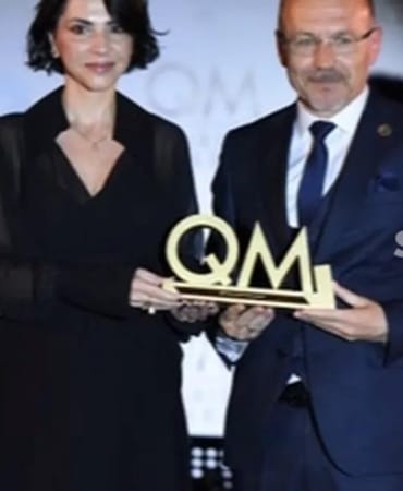 qm-awardstan-hediye-gural-gur-ve-ng-phaselis-baye-iki-prestijli-odul-ImfYYKdq.jpg