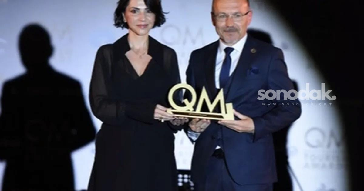 qm-awardstan-hediye-gural-gur-ve-ng-phaselis-baye-iki-prestijli-odul-ImfYYKdq.jpg