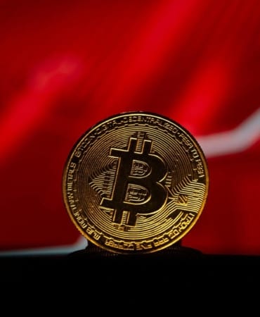 rekora-kosuyor-yeni-milyonerler-geliyor-bitcoine-neler-oluyor-kripto-para-piyasasinda-beklenen-gerceklesiyor-mu-Ob43p4r5.jpg