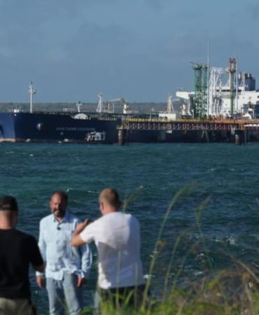 rus-petrol-tankerinin-kubaya-ulasmasi-siyasi-ve-sembolik-bir-zafedir-U1dp282H.jpg