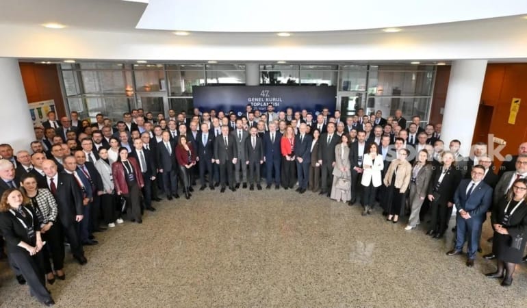 taysad-47-genel-kurulu-toplantisinda-sektorun-donusum-gundemi-ele-alindi-vbyBinBI.jpg