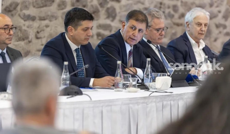 baskan-tugay-enerji-guvenligi-icin-sehirler-kendi-sistemlerini-kurmali-vusCrQkX.jpg