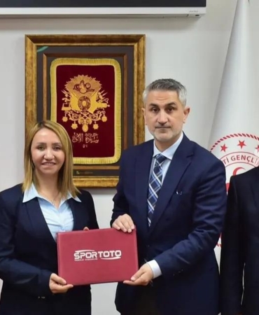 bilecik-pazaryeri-spor-yatirimlariyla-genclige-hazirlaniyor-TT5qhhy4.jpg