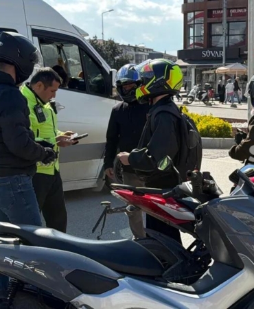 duzcede-motosiklet-kontrolleri-artirildi-1TgPqGJ9.jpg