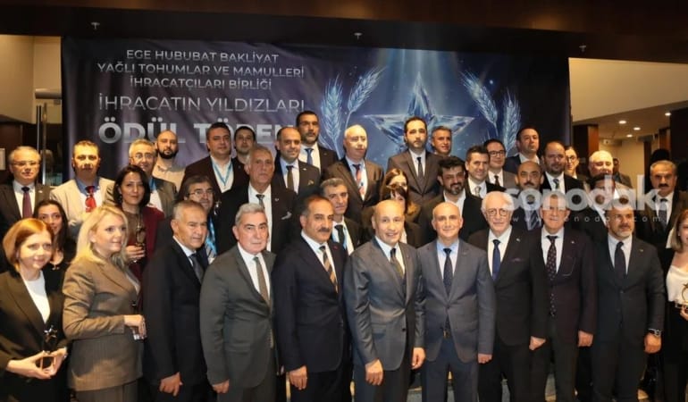 ege-hububat-bakliyat-yagli-tohumlar-ve-mamulleri-ihracatcilari-birliginde-muhammet-ozturk-guven-tazeledi-pXmhgYTA.jpg