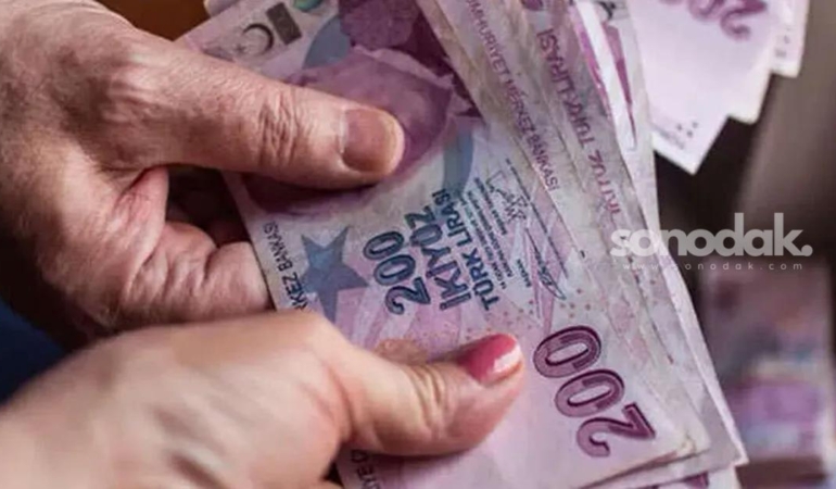 emekli-bayram-ikramiyesi-ne-vakit-yatacak-1UZrmwgb.jpg