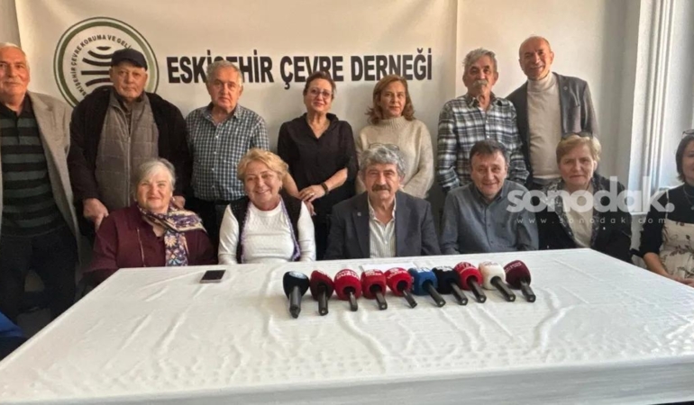 eskisehirde-ozellestirme-tepkisi-kamusal-alan-satilamaz-IdymlbUD.jpg