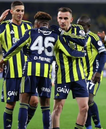 fenerbahceden-taraftarlarina-jest-2-bin-338-lirayi-kulup-odeyecek-tQtujwkh.jpg