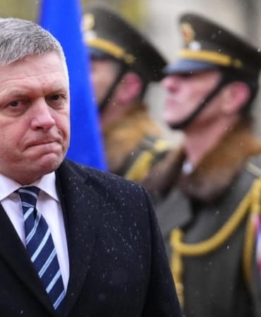 fico-slovakyayi-nazilerden-ozgurlestiren-sovyet-askerlerine-tesekkur-BrNvk8V4.jpg