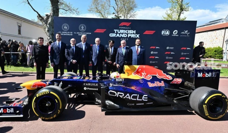 formula-1-istanbula-geri-donuyor-ZYp2Efhu.jpg