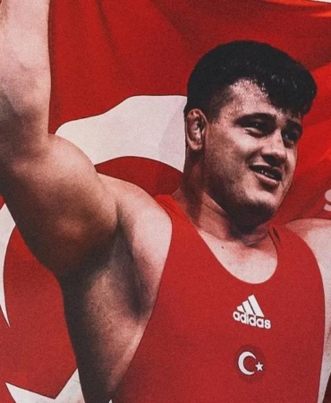 istek-kayaalp-tarihe-gecti-13-avrupa-sampiyonlugu-ile-rekorun-tek-sahibi-oldu-csu9qs9D.jpg