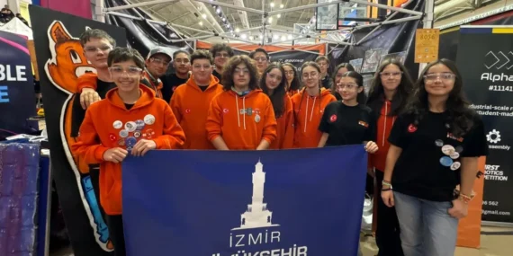 izmirli-genclerden-milletlerarasi-arenada-teknoloji-zaferi-d9MbUmPn.webp