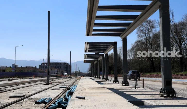 kartepe-tramvay-hattinda-duraklar-ortaya-cikti-hTwDnt4Y.jpg