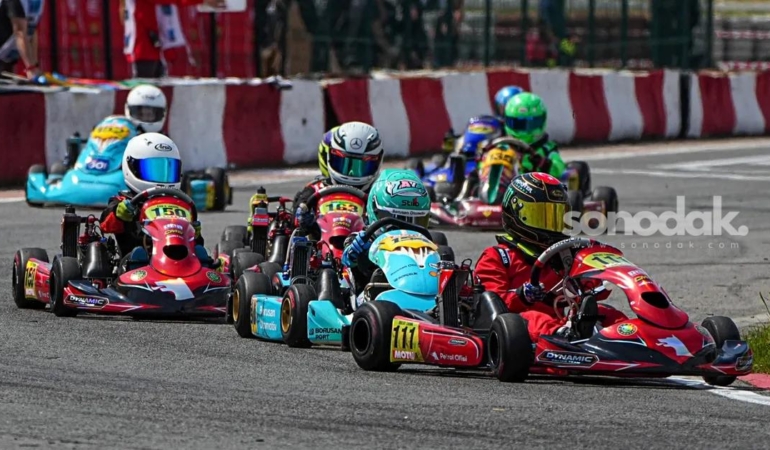 karting-donem-acilisinda-buyuk-cekisme-w7U1X5Ym.jpg