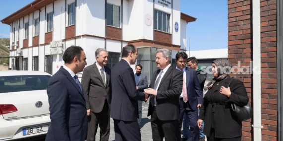 kayseri-melikgaziden-dis-hastanesi-mustusu-7JHenHea.jpg