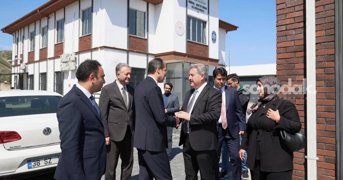 kayseri-melikgaziden-dis-hastanesi-mustusu-7JHenHea.jpg