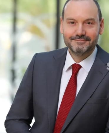 kuveyt-turke-en-iyi-teknoloji-kullanimi-odulu-umrarGix.jpg