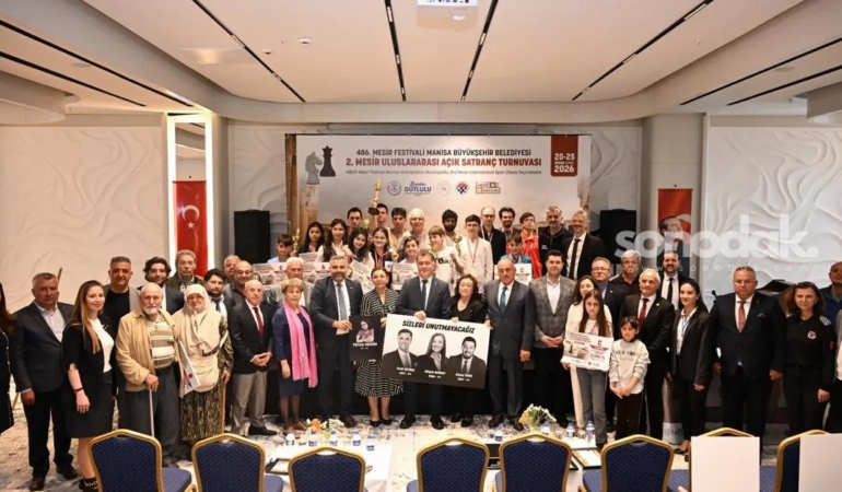 mesir-satranc-turnuvasinda-mukafatlar-verildi-jLRtj5TN.jpg