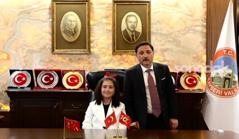 minik-zeynep-kayseri-valisi-oldu-vSmUt7Np.jpg