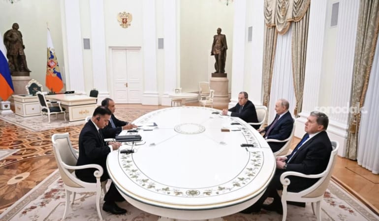 putin-rusya-ortadoguda-barisin-yeniden-tesis-edilmesi-icin-gereken-her-seyi-yapmaya-hazir-pFE8Hl6z.jpg