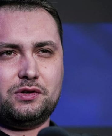 rusya-herson-yakinlarindaki-kafeye-duzenlenen-saldiridan-ukraynanin-uc-komutanini-suclu-buldu-Kh8XmZW5.jpg
