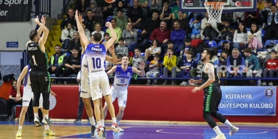 sakarya-buyuksehir-basketbol-1-lige-yukseldi-em8j6m9T.jpg