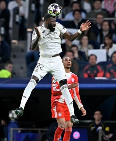 sampiyonlar-ligi-ceyrek-finalleri-nefes-kesti-bayern-munih-ve-arsenal-galip-geldi-cvypOSnK.jpg
