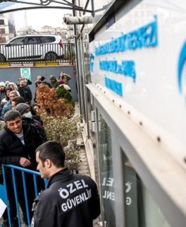 sgk-denetimleri-siklastirdi-245-bin-kisinin-emekliligi-iptal-edildi-ZFMTKhsx.jpg